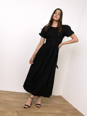Glamorous Φόρεμα Με Σφηκοφωλιά Μαύρο – Totally Comfortable