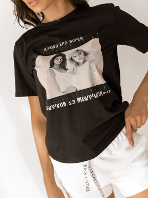 Kendall + Kylie T-Shirt Κοντομάνικο Μαύρο – Material Girls
