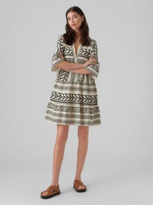 Vero Moda Φόρεμα Aztec Ασπρόμαυρο – Istoy